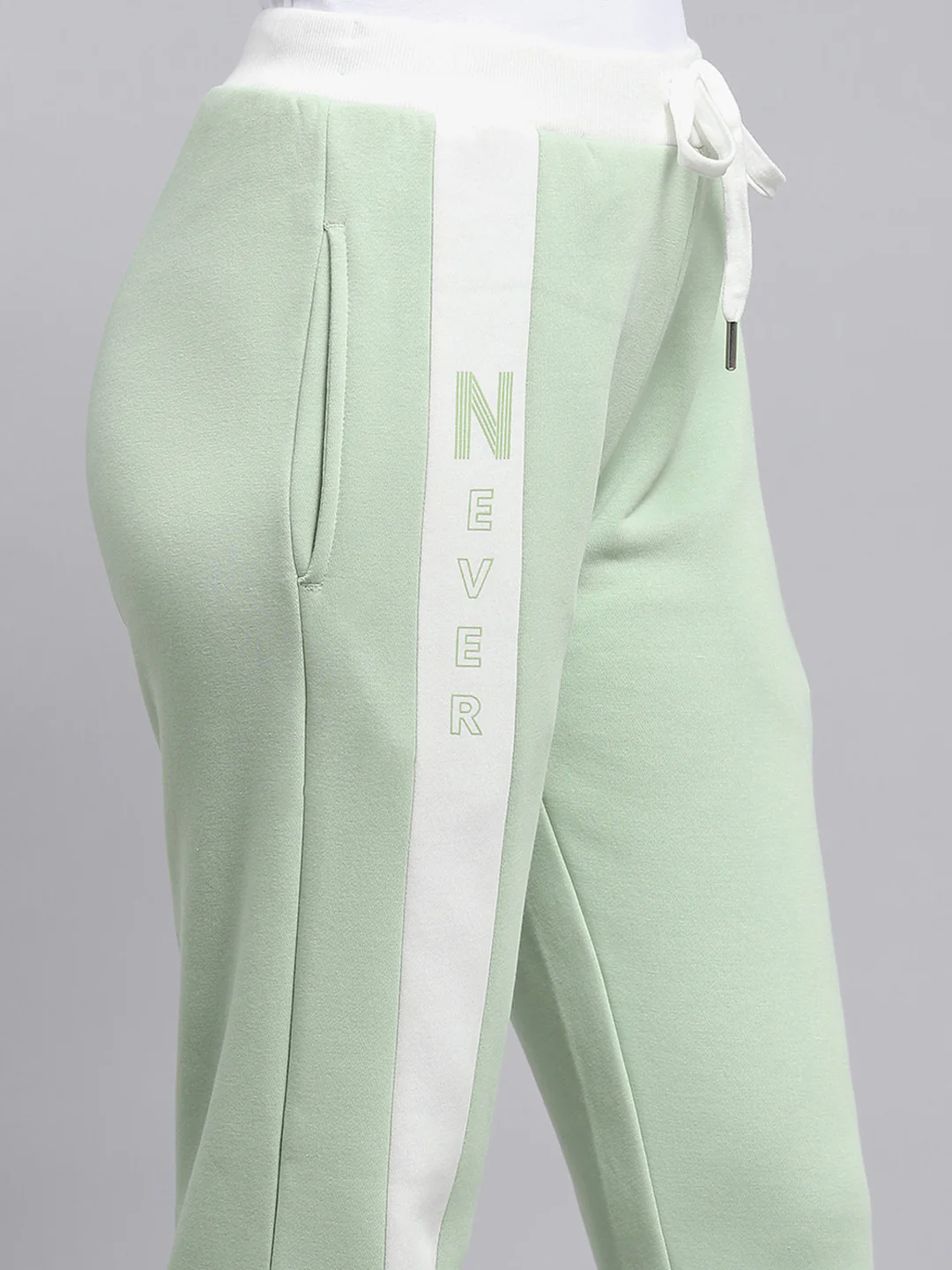 Women Green Printed Hooded Full Sleeve Tracksuit - Image 8