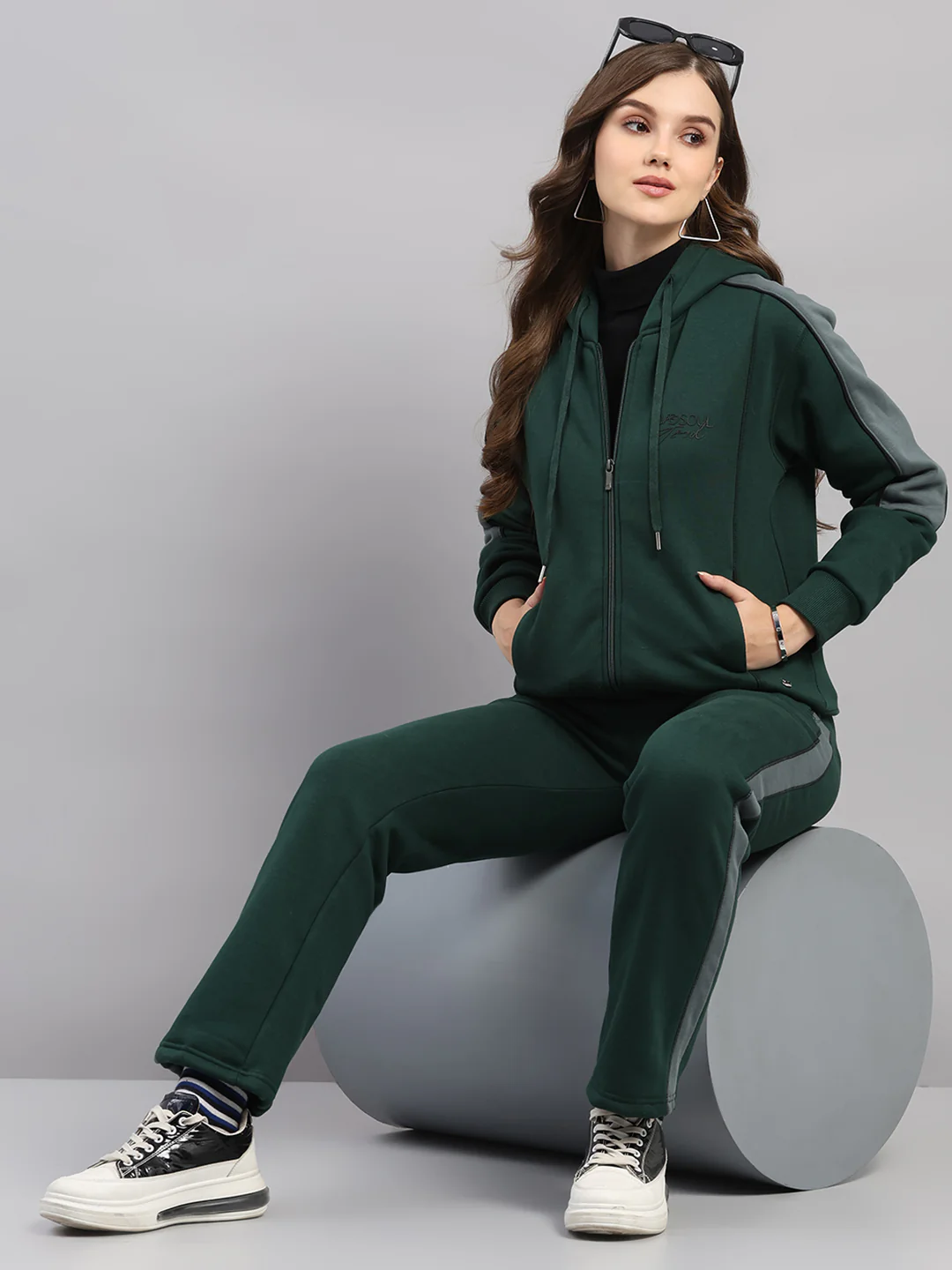 Women Green Printed Hooded Full Sleeve Winter Tracksuit - Image 2
