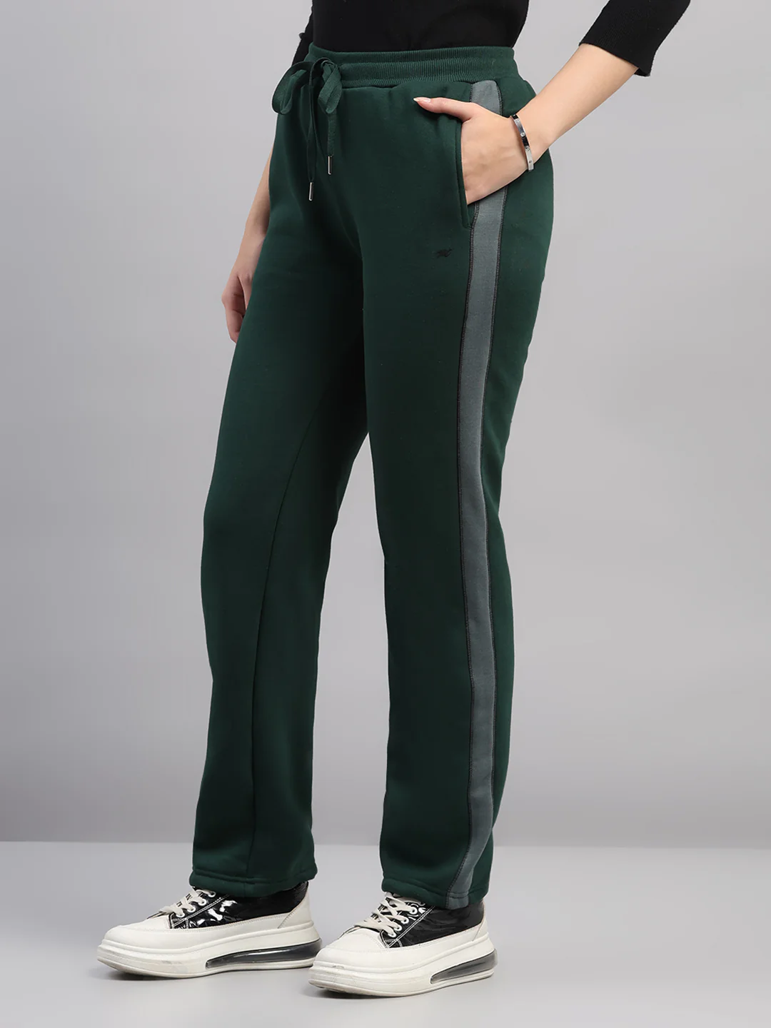 Women Green Printed Hooded Full Sleeve Winter Tracksuit - Image 6