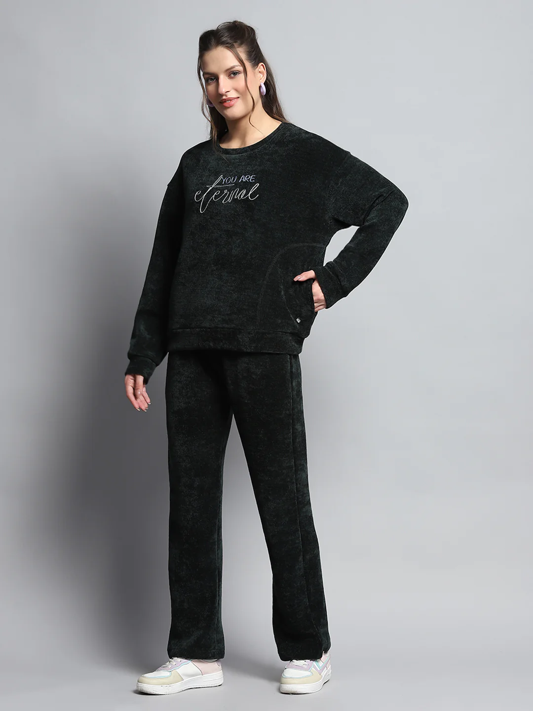Women Green Printed Round Neck Full Sleeve Cords Set - Image 3