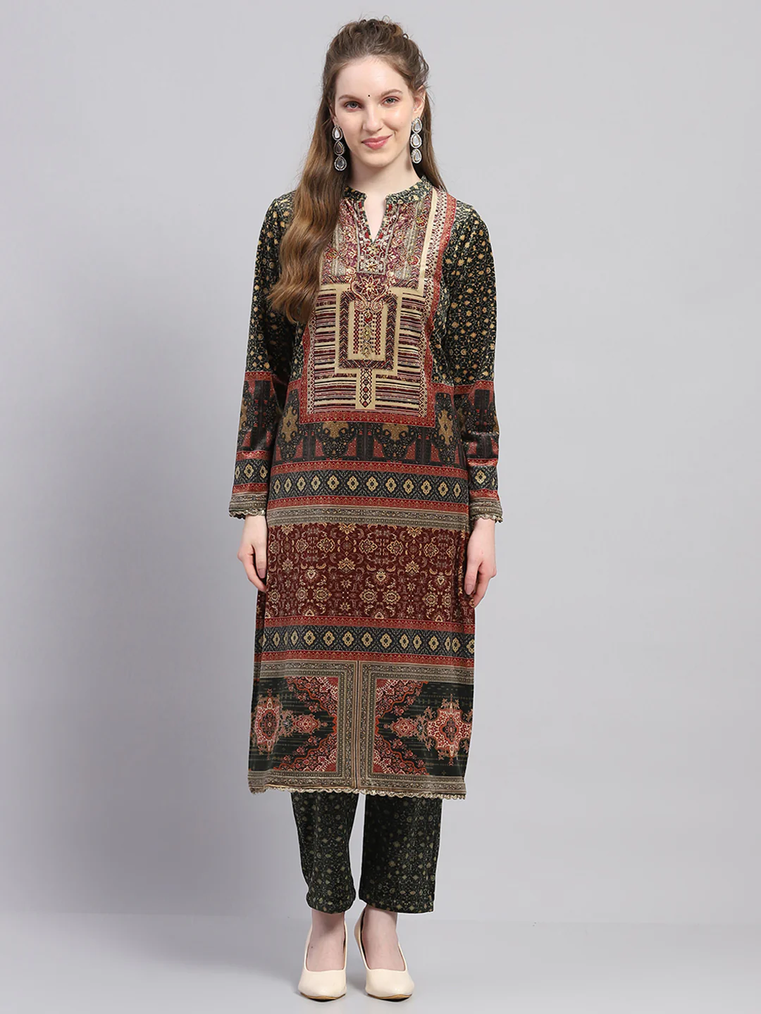 Women Green Printed Round Neck Full Sleeve Kurti Set for Winter - Image 3