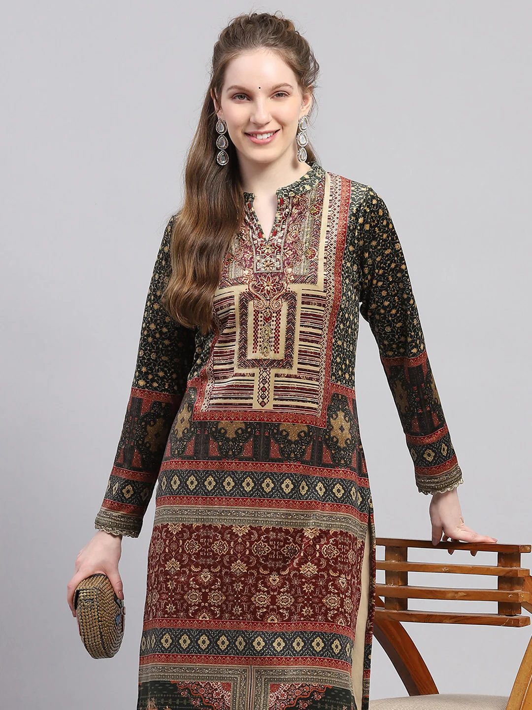 Women Green Printed Round Neck Full Sleeve Kurti Set for Winter - Image 6