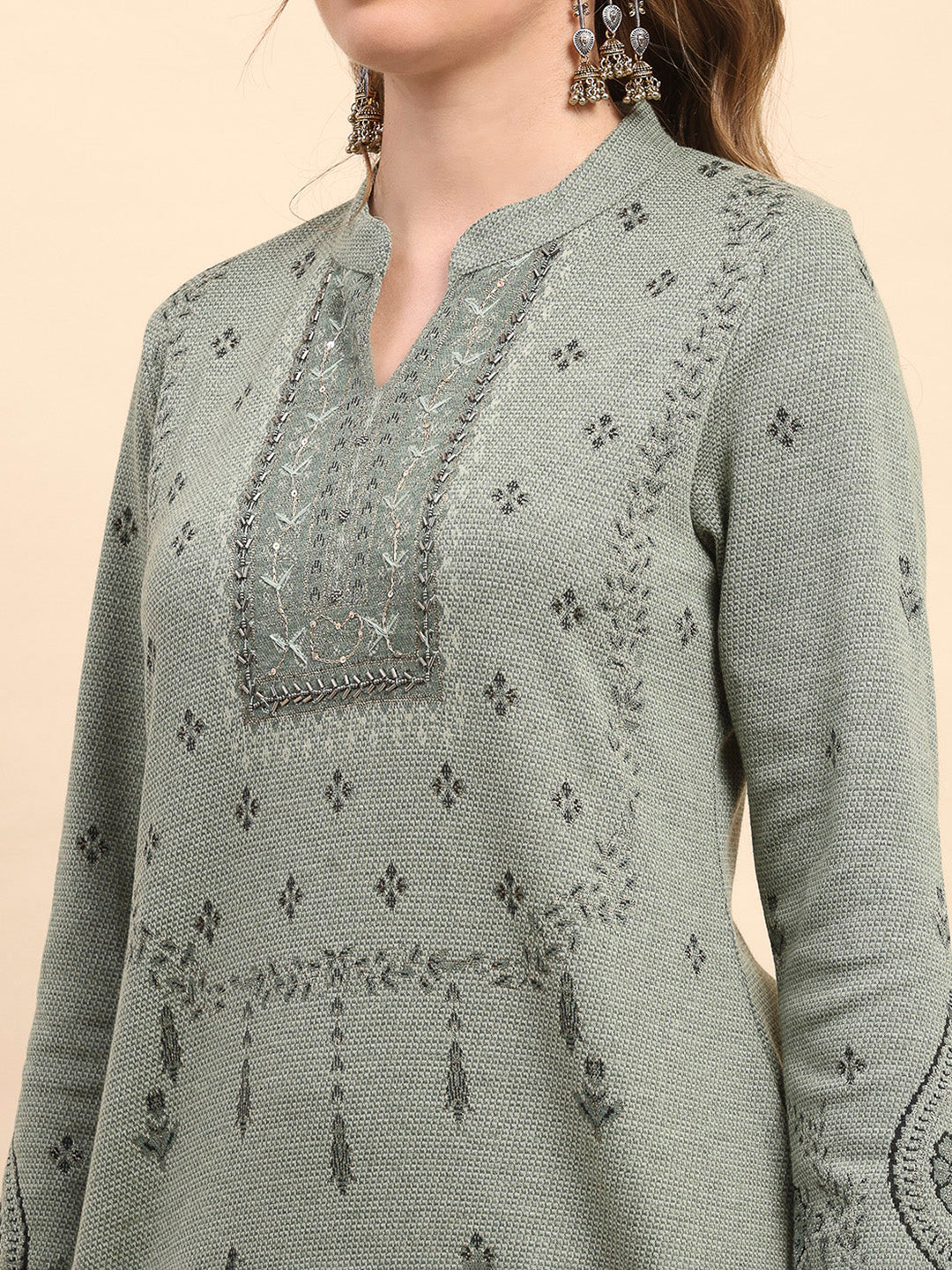Women Green Printed Round Neck Full Sleeve Kurti Set for Winter - Image 6