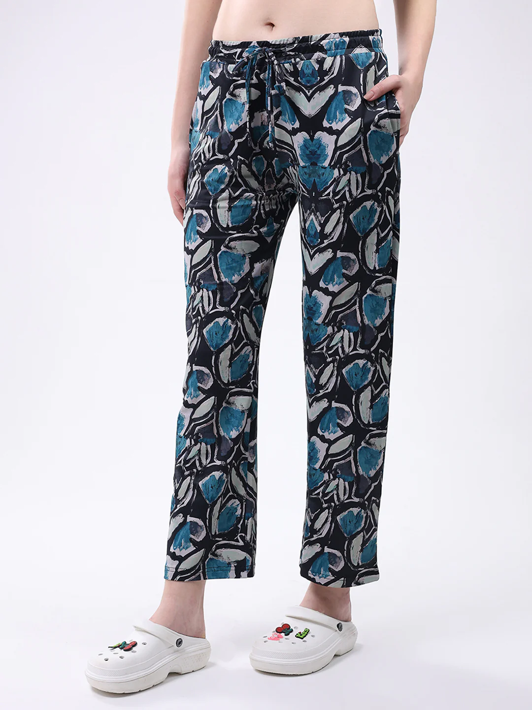 Women Green Printed Round Neck Full Sleeve Lower Set - Image 6
