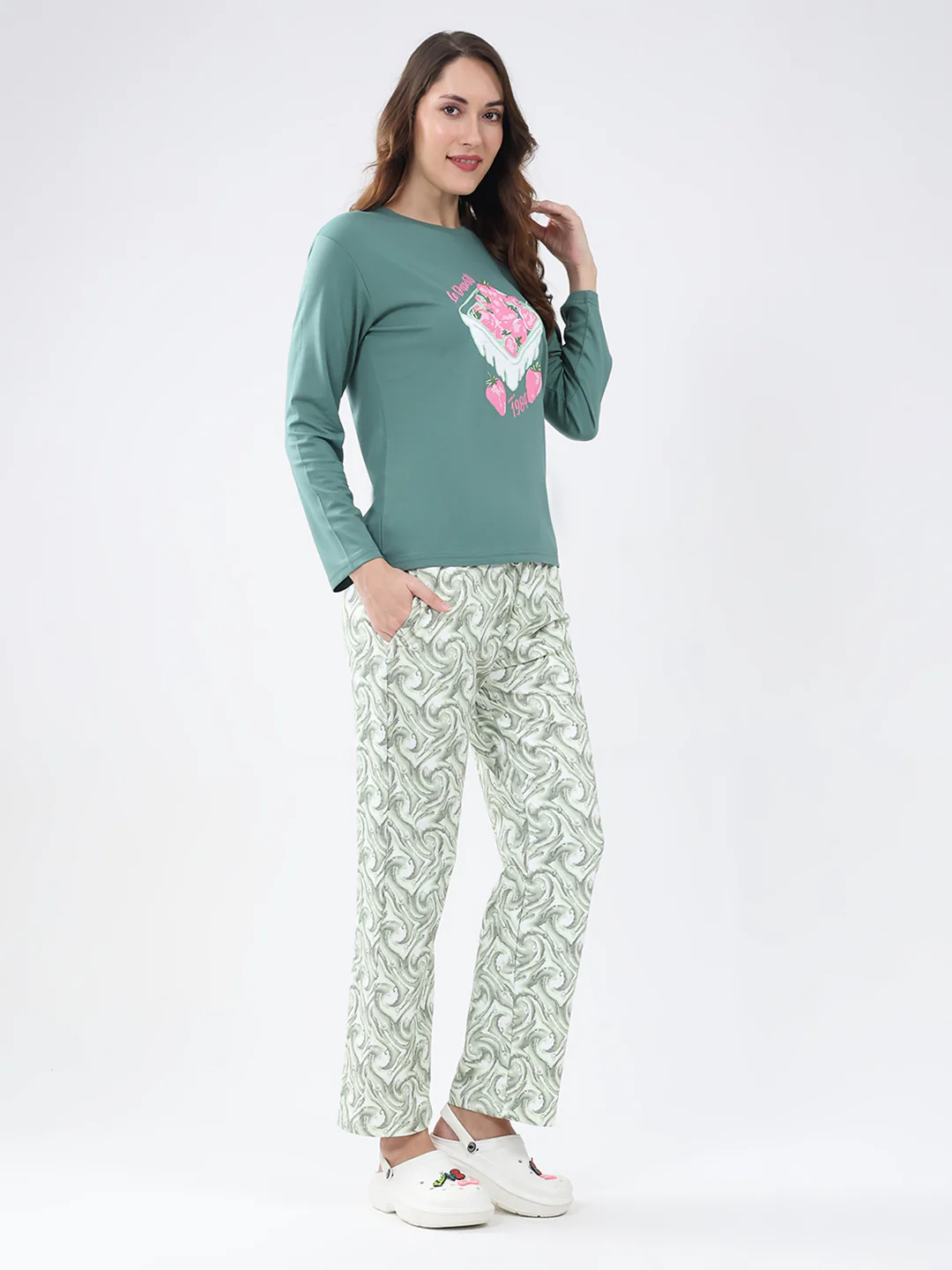 Women Green Printed Round Neck Full Sleeve Lower Set - Image 4