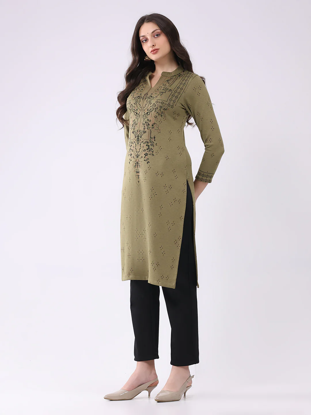 Women Green Printed Round Neck Full Sleeve Winter Kurti - Image 3