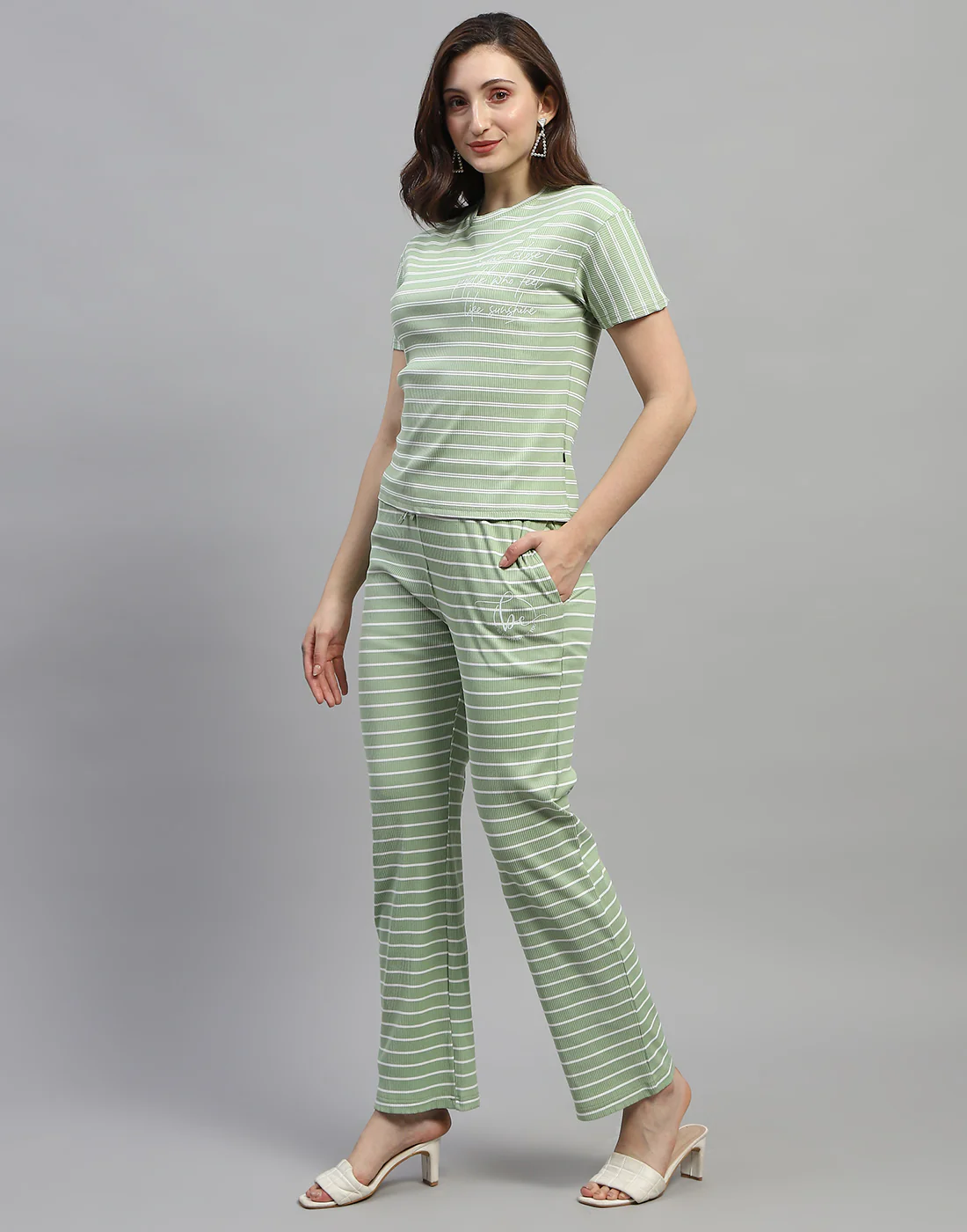 Women Green Printed Round Neck Half Sleeve Cords Set - Image 4
