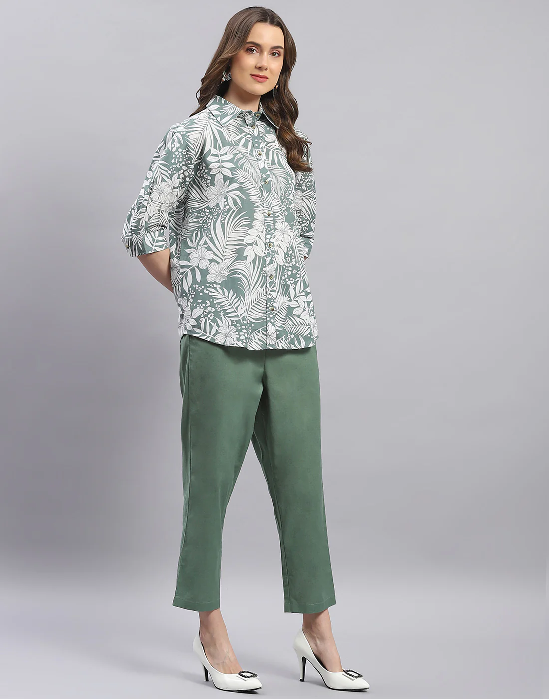 Women Green Printed Spread Collar Half Sleeve Cords Set - Image 5