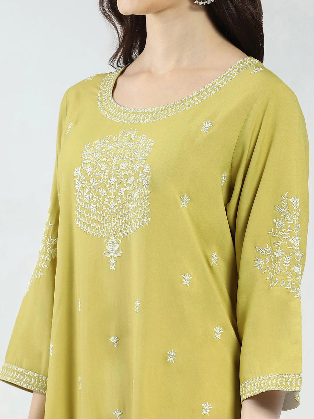 Women Green Self Design Round Neck 3/4th Sleeve Kurti - Image 7
