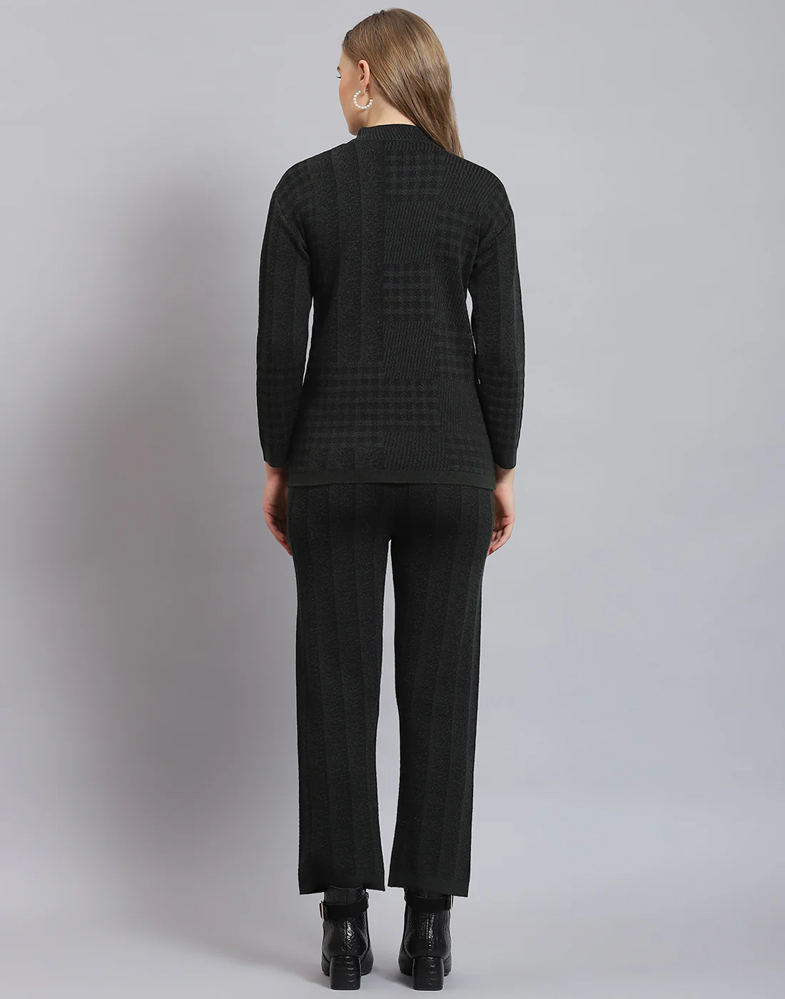 Women Green Self Design Round Neck Full Sleeve Cords Set - Image 5