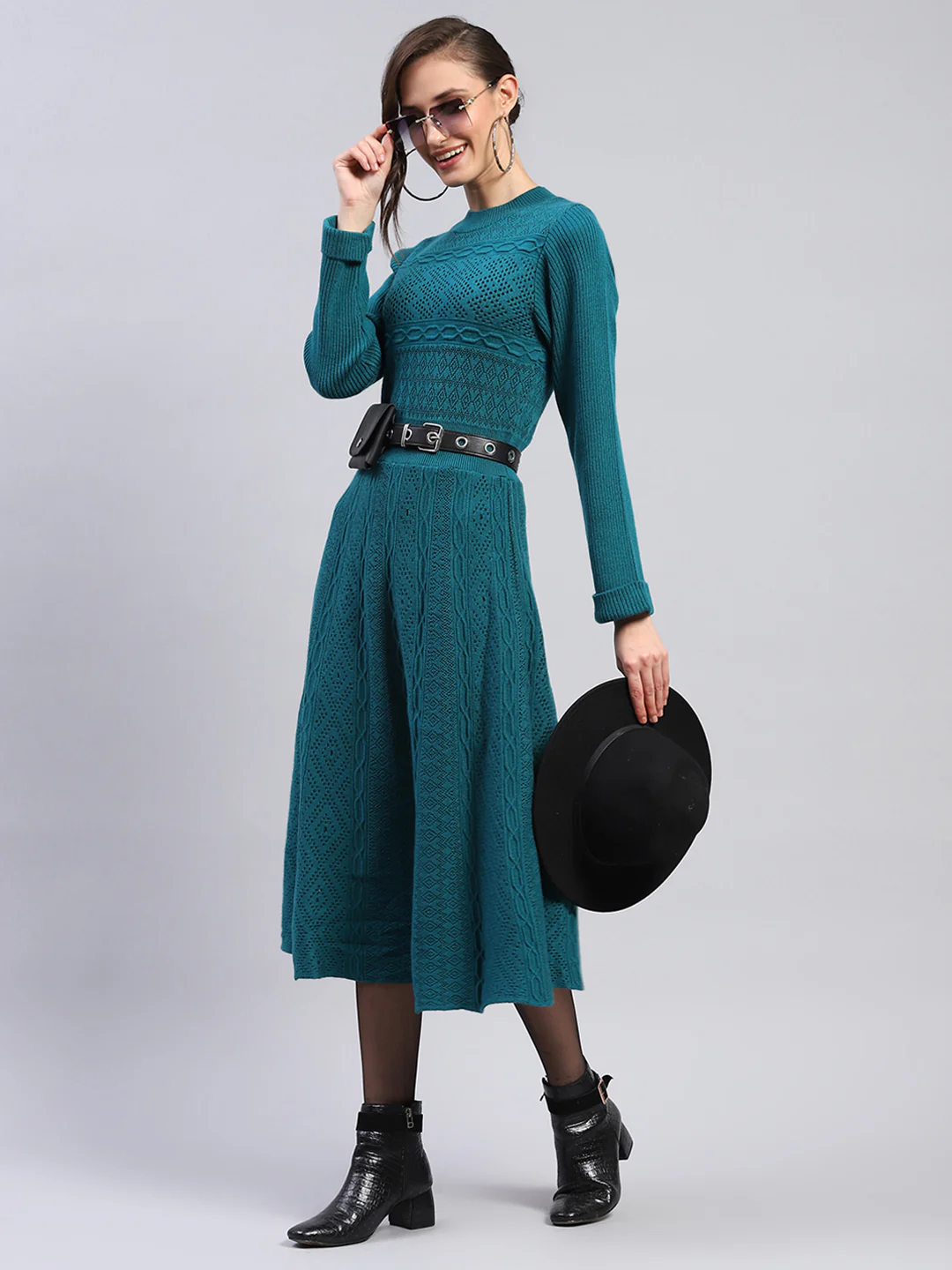 Women Green Self Design Round Neck Full Sleeve Dress - Image 2