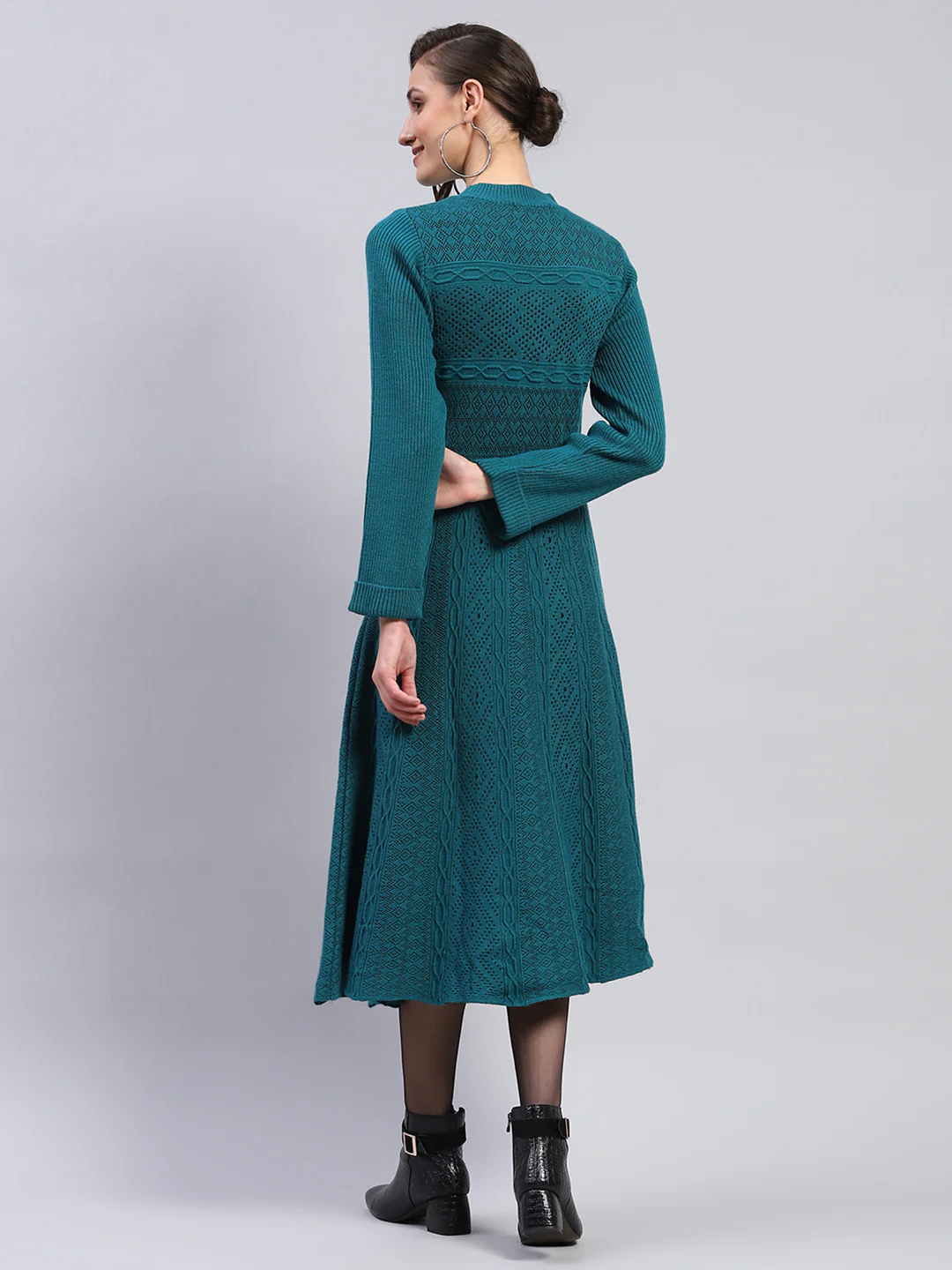 Women Green Self Design Round Neck Full Sleeve Dress - Image 5