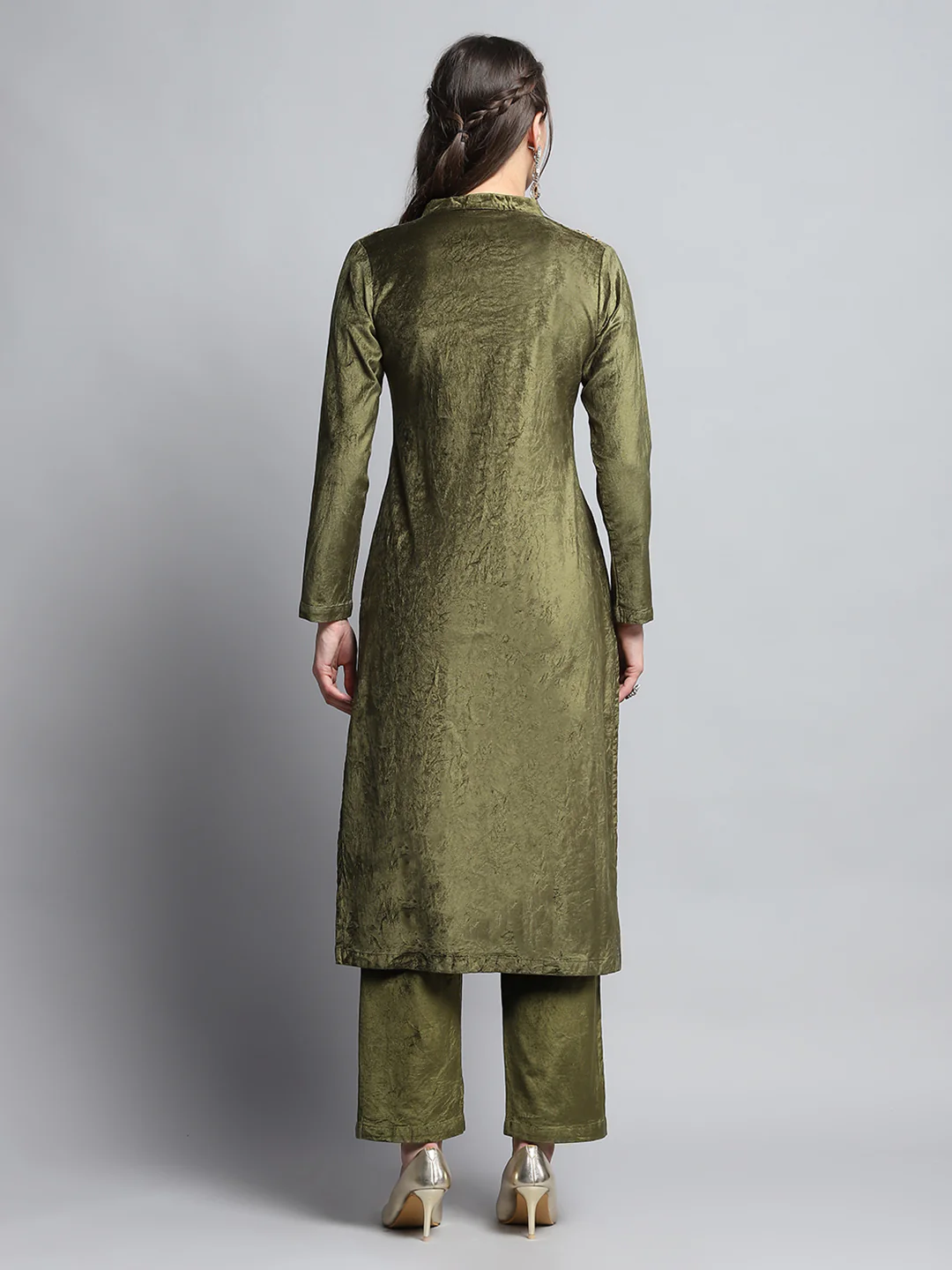 Women Green Self Design Round Neck Full Sleeve Kurti Set for Winter - Image 2