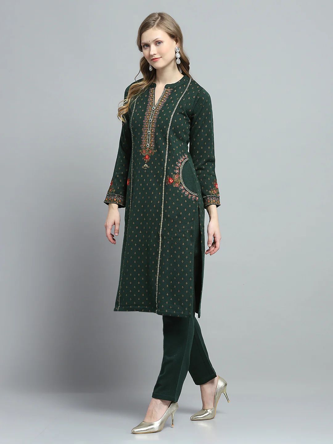 Women Green Self Design Round Neck Full Sleeve Kurti Set for Winter - Image 2