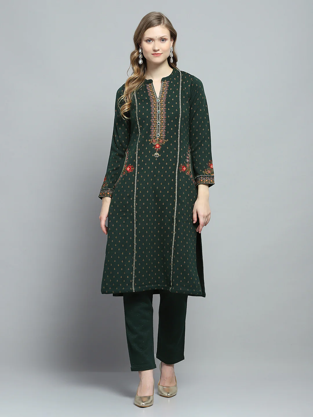 Women Green Self Design Round Neck Full Sleeve Kurti Set for Winter - Image 3