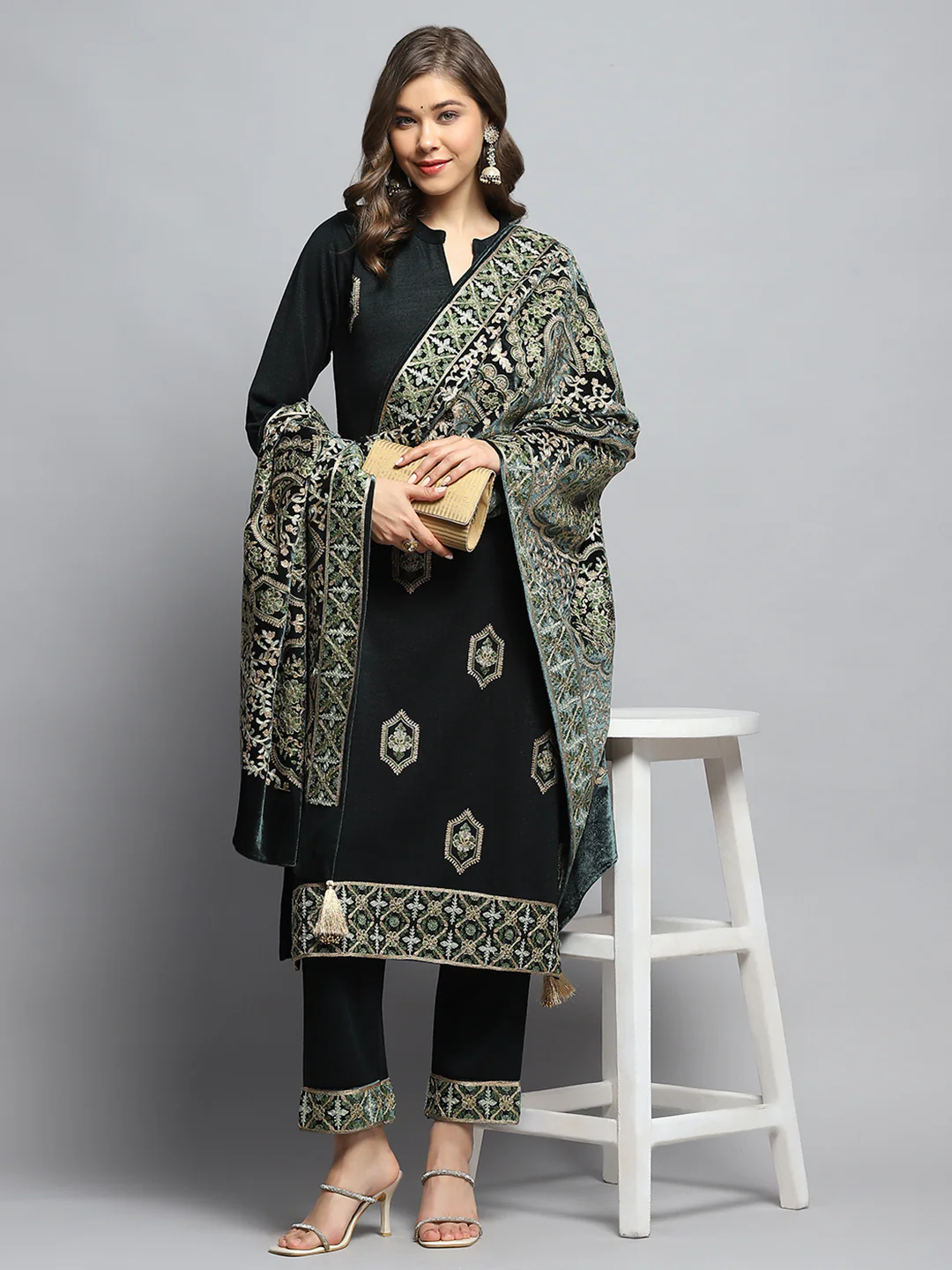 Women Green Self Design Round Neck Full Sleeve Kurti Set & Stole - Image 2
