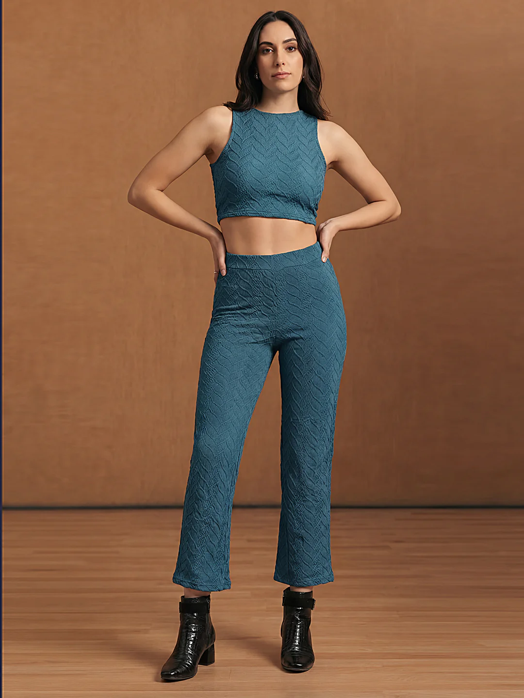 Rock.it Women Green Self Design Round Neck Sleeveless Cords Set
