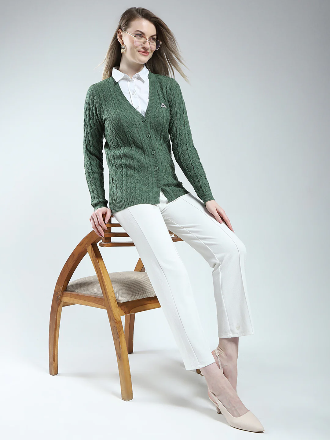 Women Green Self Design V Neck Full Sleeve Cardigan - Image 2