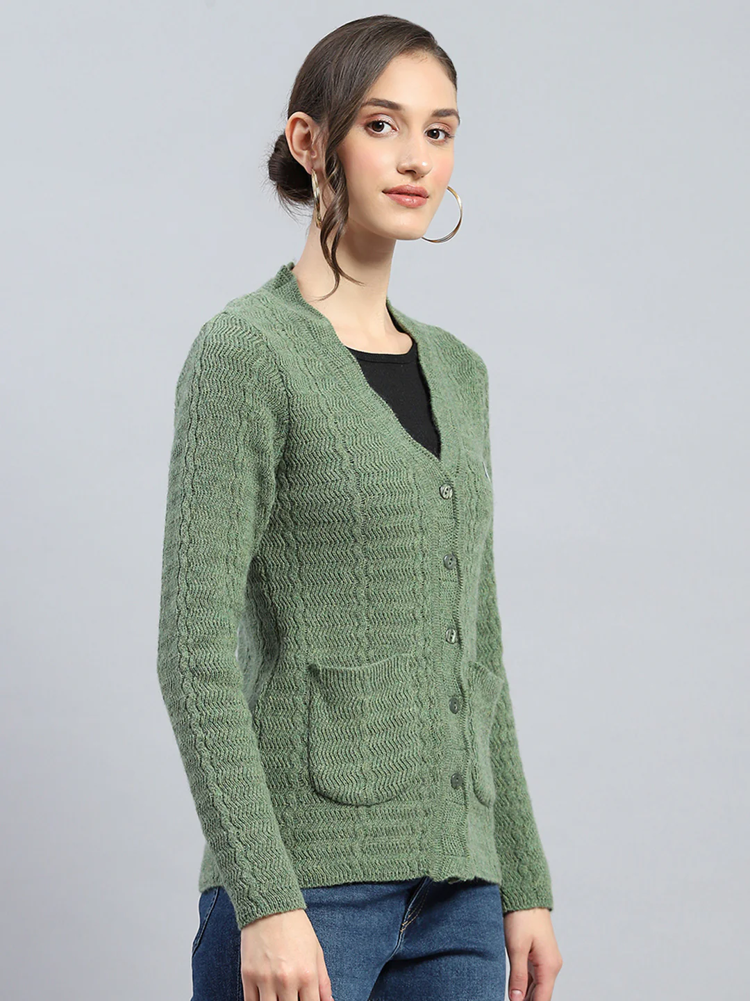 Women Green Self Design V Neck Full Sleeve Cardigan - Image 4