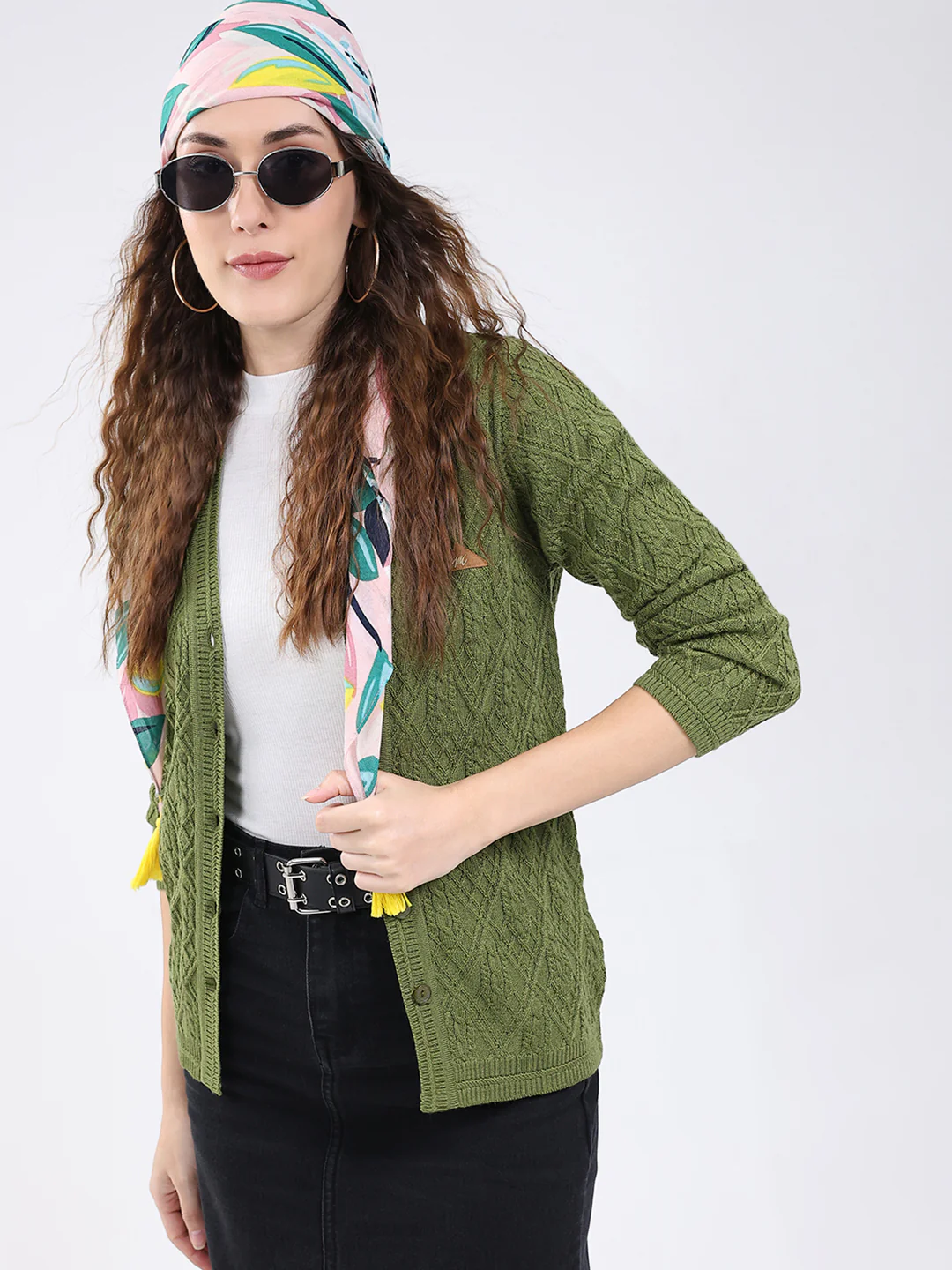 Women Green Self Design V Neck Full Sleeve Cardigan - Image 6