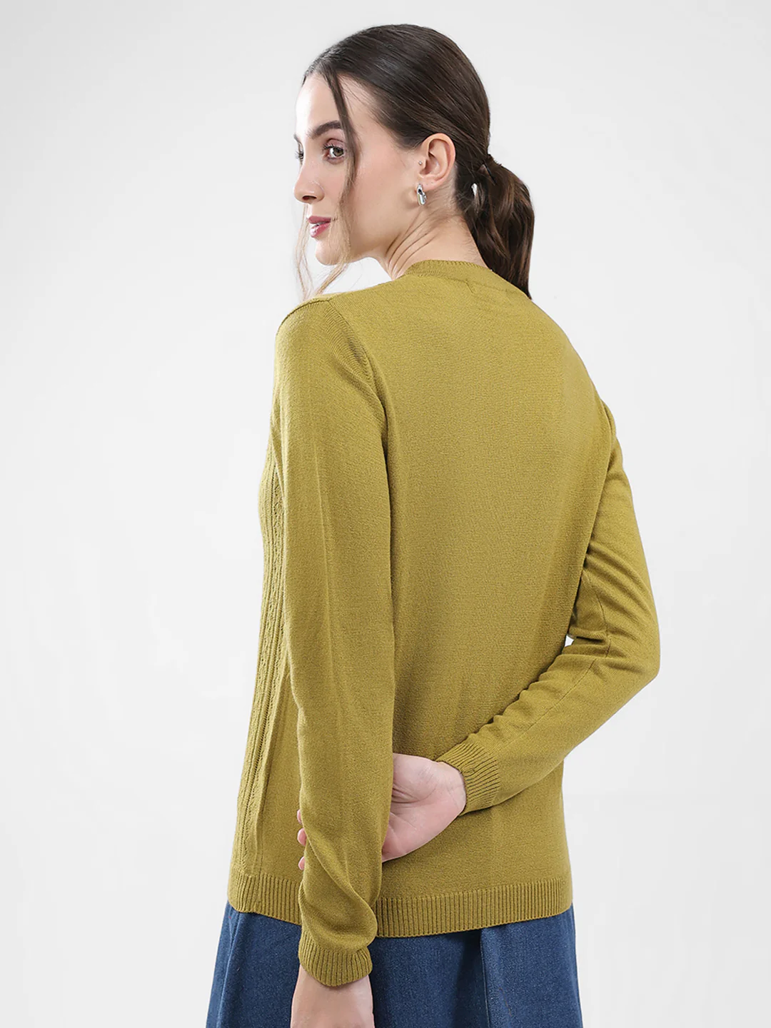 Women Green Self Design V Neck Full Sleeve Cardigan - Image 5