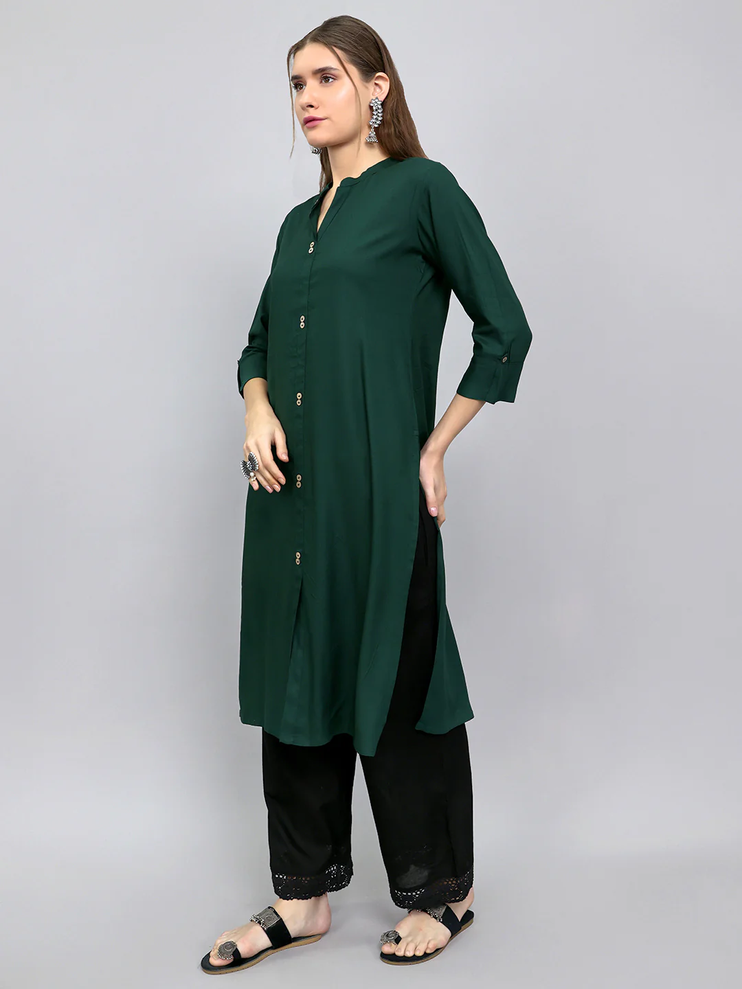 Women Green Solid Henley Neck 3/4th Sleeve Kurti - Image 2