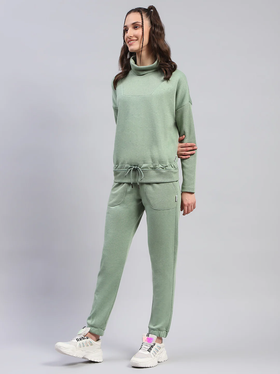 Rock.it Women Green Solid High Neck Full Sleeve Tracksuit - Image 3