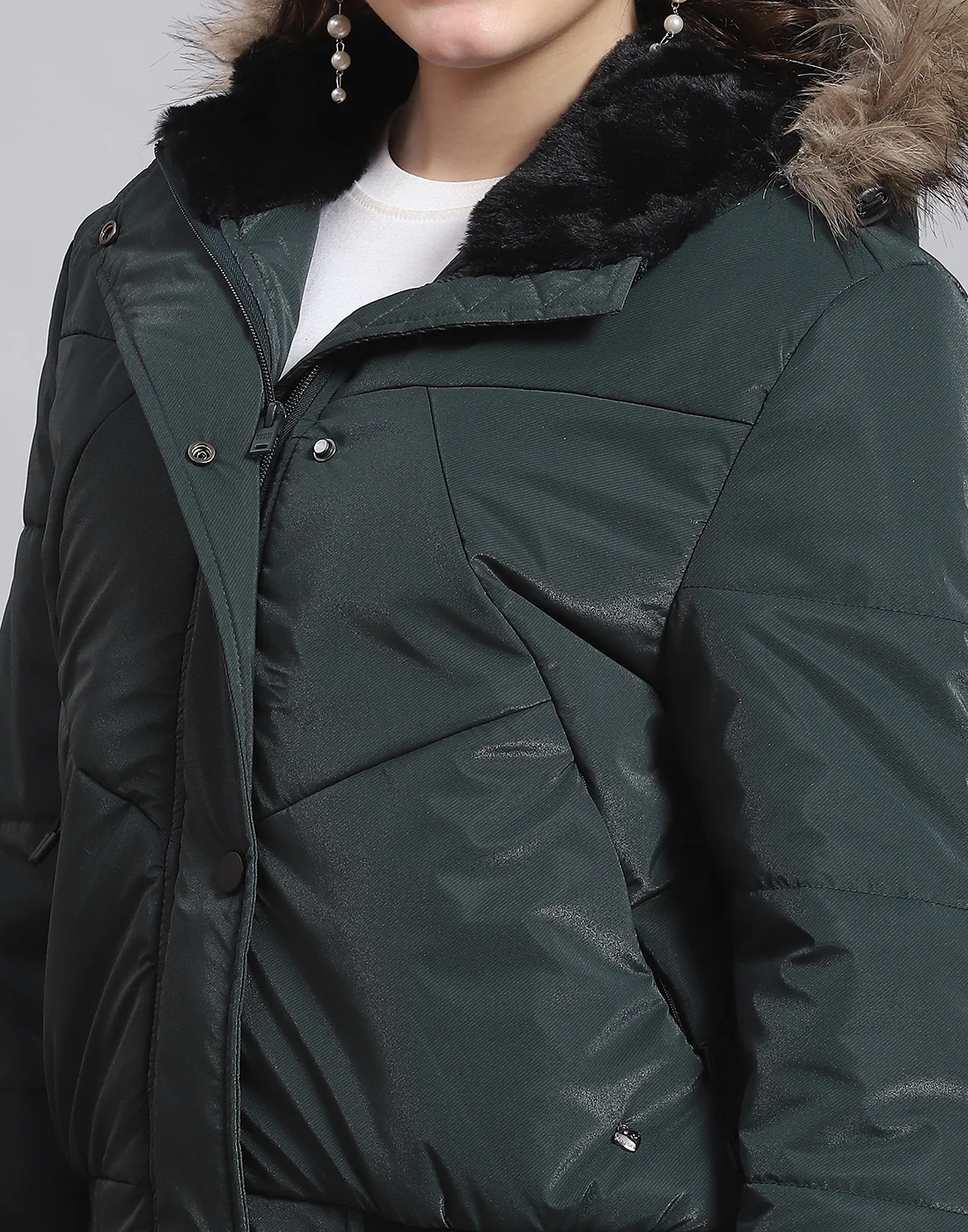 Women Green Solid Hooded Full Sleeve Jacket - Image 6