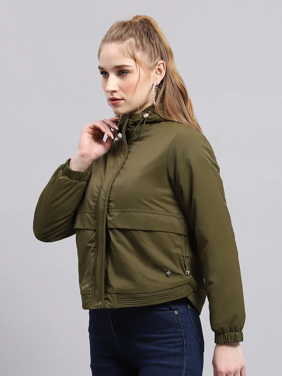 Women Green Solid Hooded Full Sleeve Jacket - Image 3