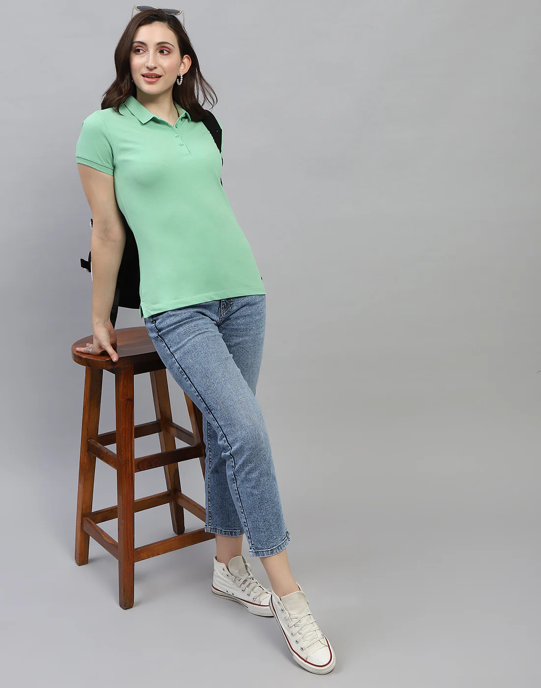 Women Green Solid Polo Collar Half Sleeve T Shirt - Image 2