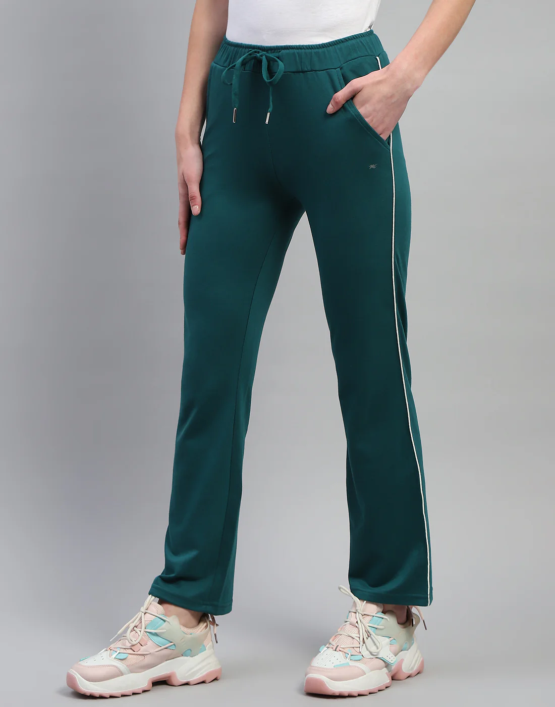 Women Green Solid Regular Fit Lower - Image 3