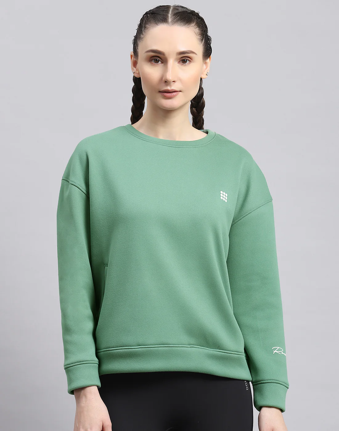 Rock.it Women Green Solid Round Neck Full Sleeve Sweatshirt - Image 2