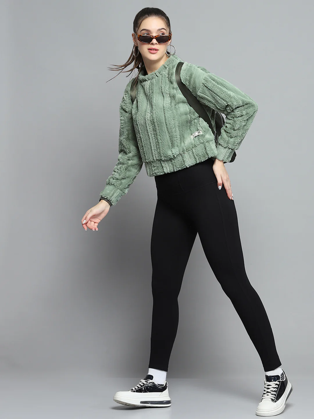 Rock.it Women Green Solid Round Neck Full Sleeve Sweatshirt - Image 2