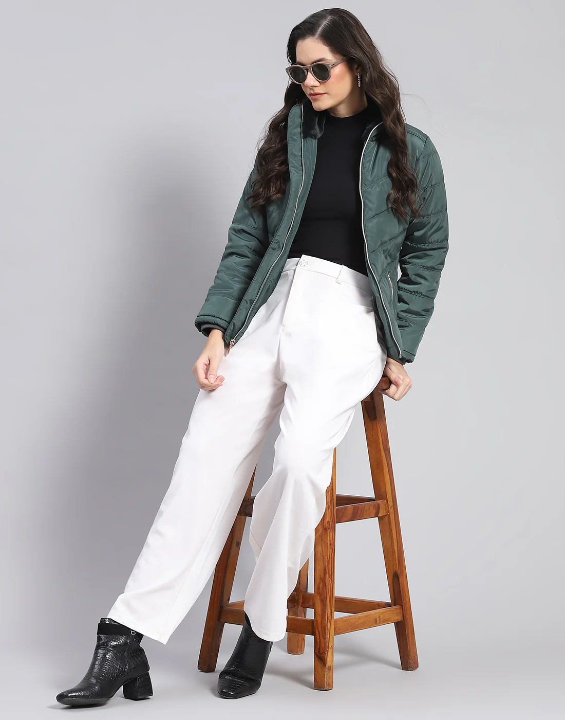 Women Green Solid Stand Collar Full Sleeve Jacket - Image 2