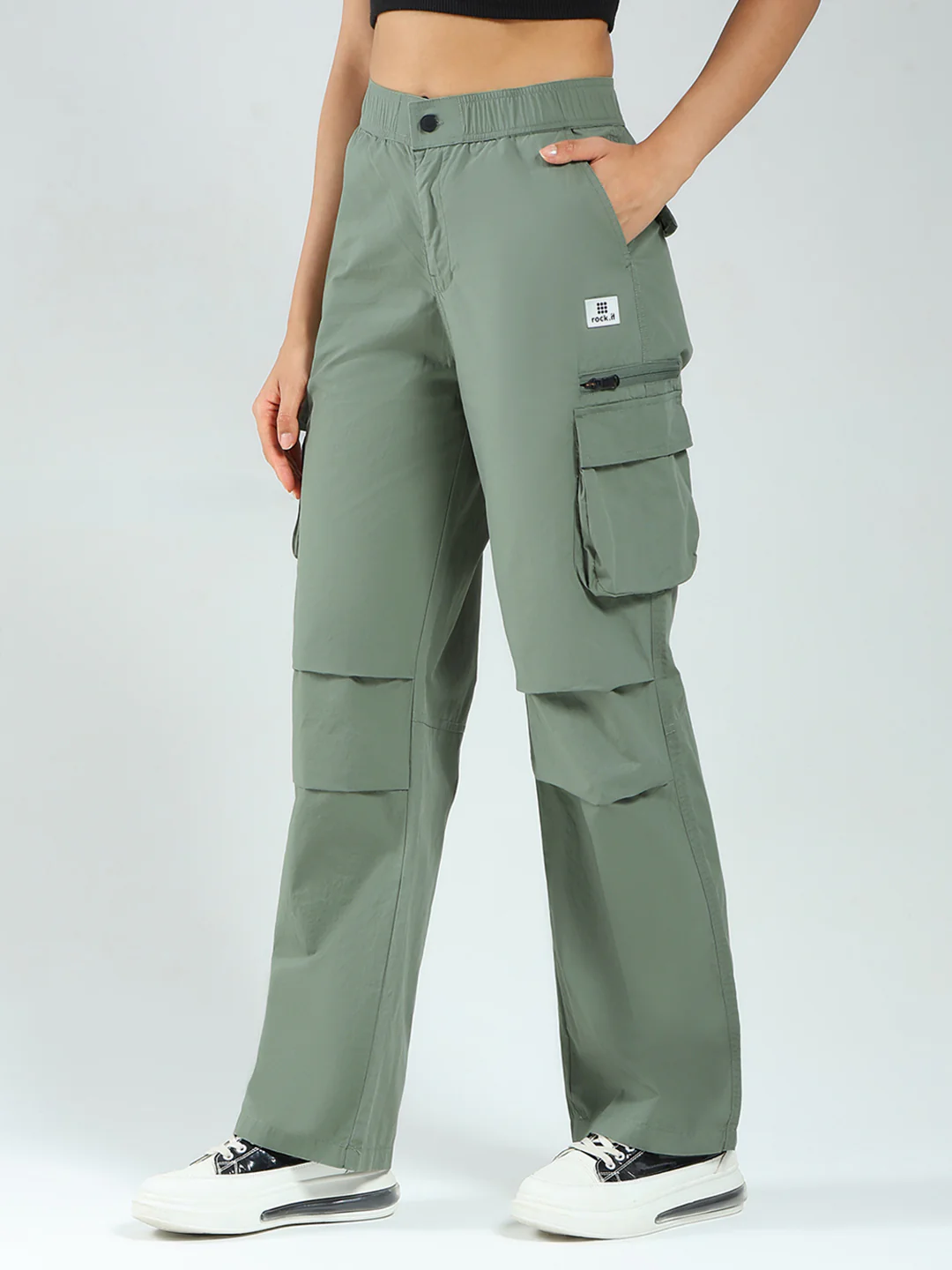 Rock.it Women Green Solid Straight Fit Cargo - Image 3