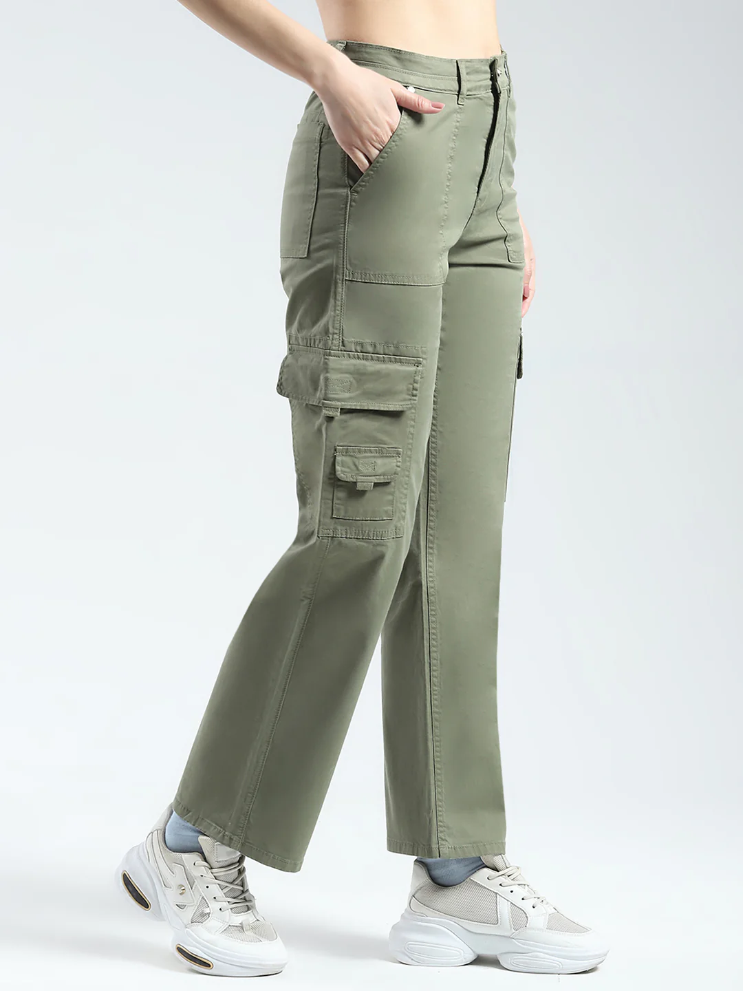 Women Green Solid Straight Fit Cargo - Image 4