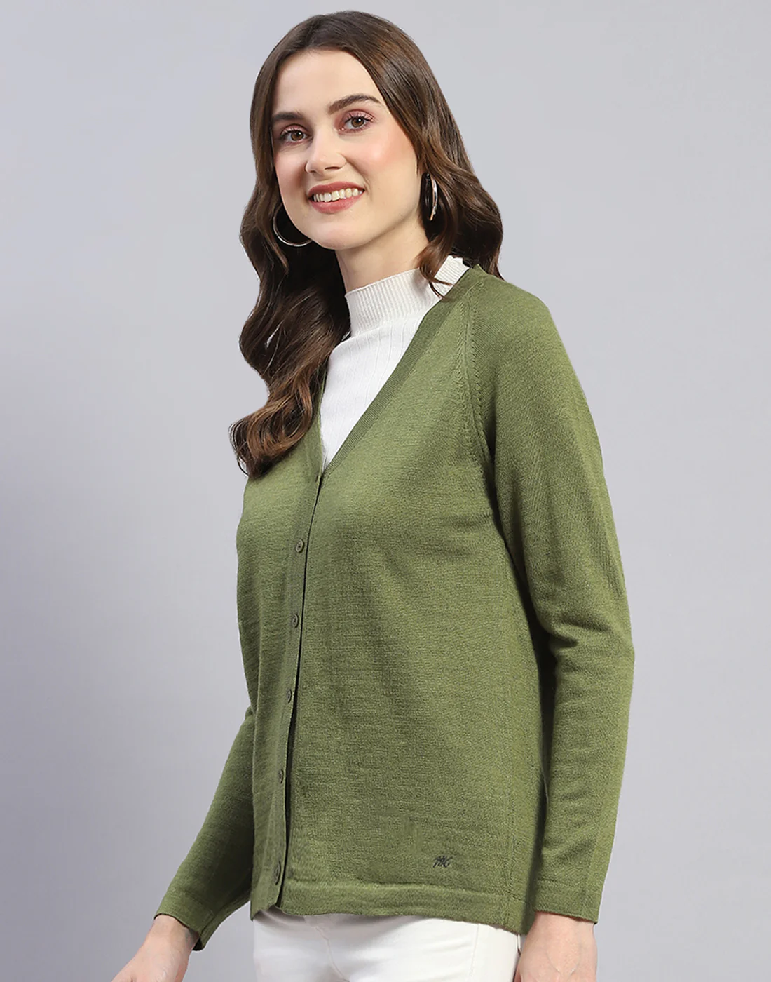 Women Green Solid V Neck Full Sleeve Cardigan - Image 3