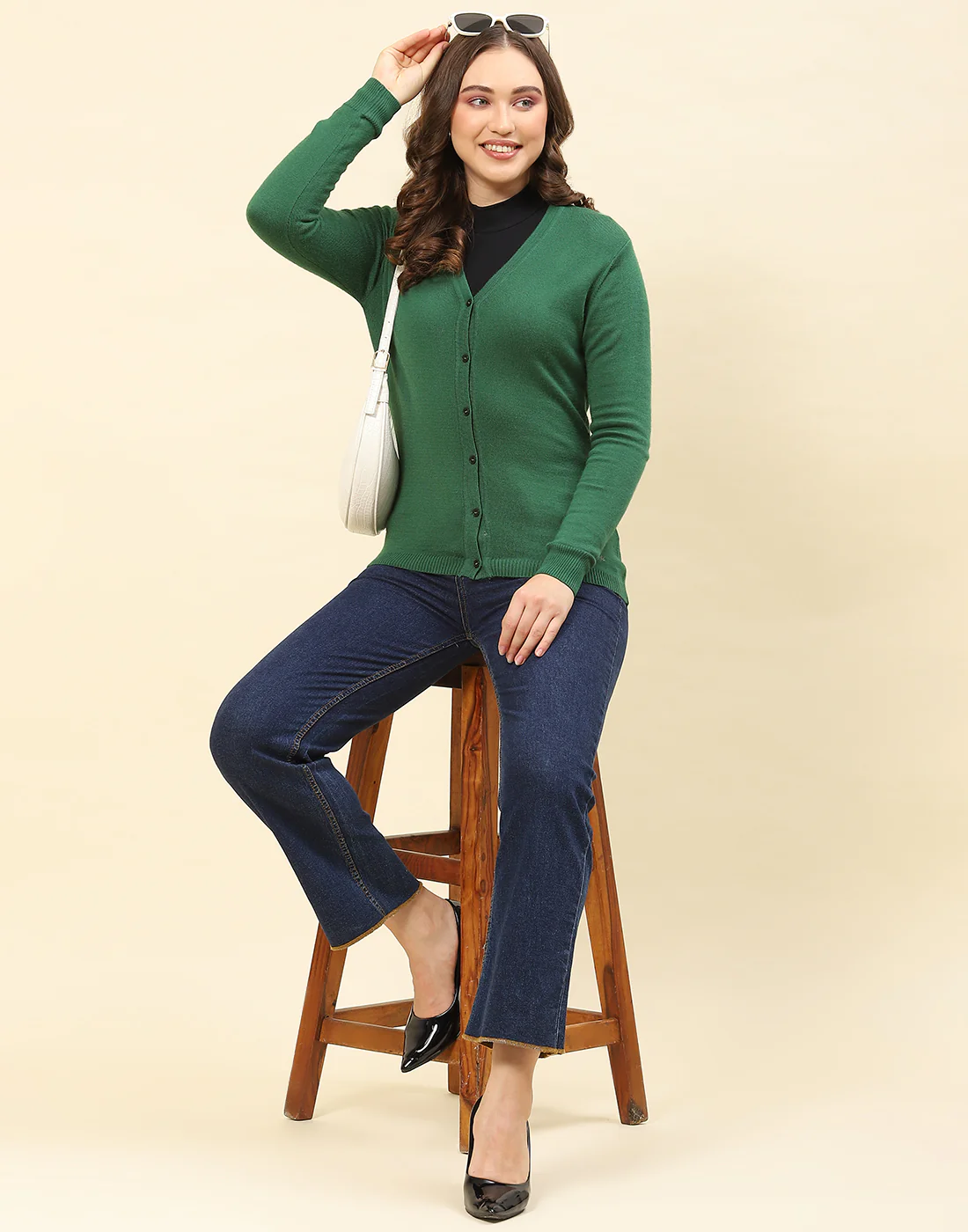Women Green Solid V Neck Full Sleeve Cardigan - Image 2