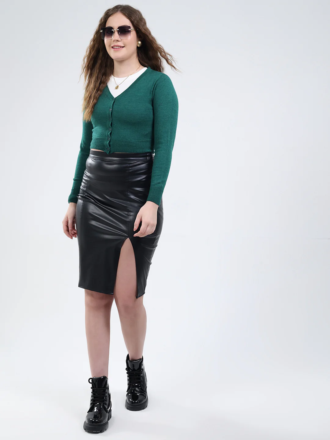 Women Green Solid V Neck Full Sleeve Cardigan - Image 2