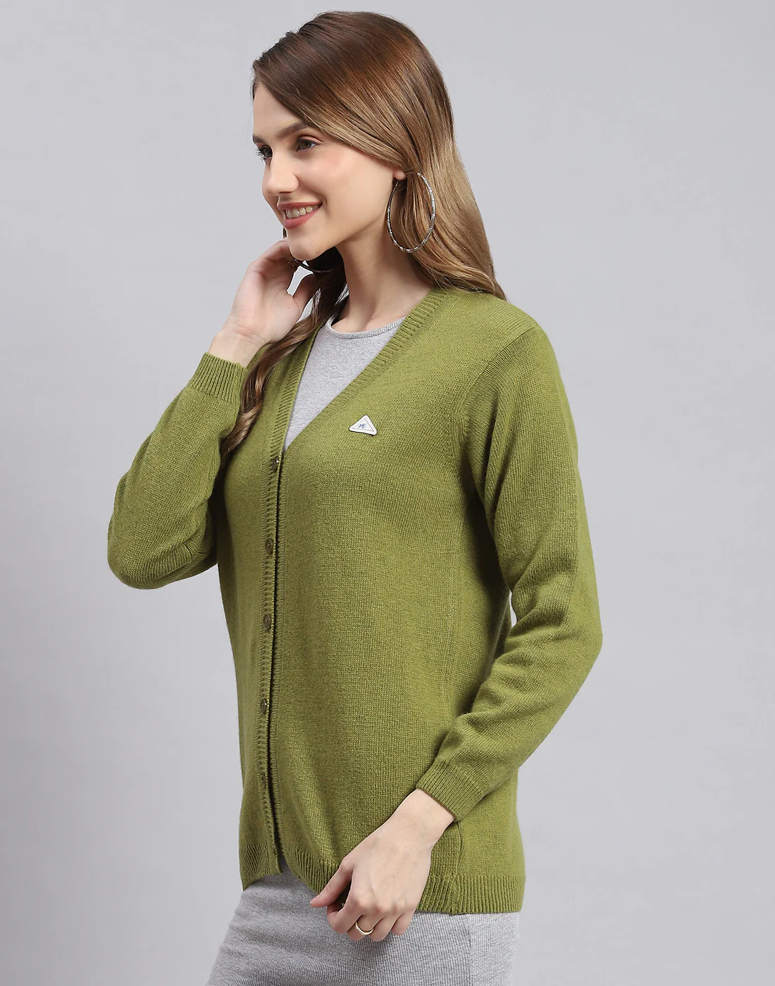 Women Green Solid V Neck Full Sleeve Cardigans - Image 3