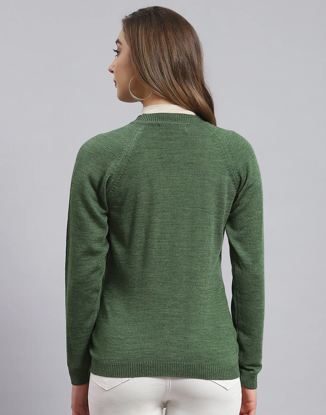 Women Green Solid V Neck Full Sleeve Sweater - Image 5