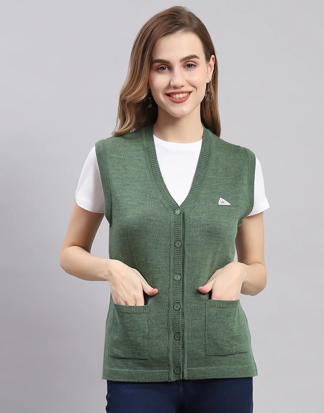 Women Green Solid V Neck Sleeveless Cardigan - Image 2