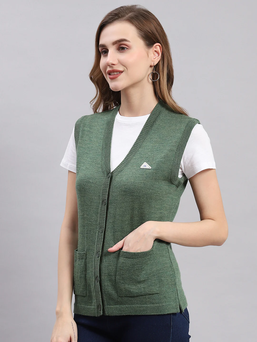 Women Green Solid V Neck Sleeveless Cardigans - Image 3