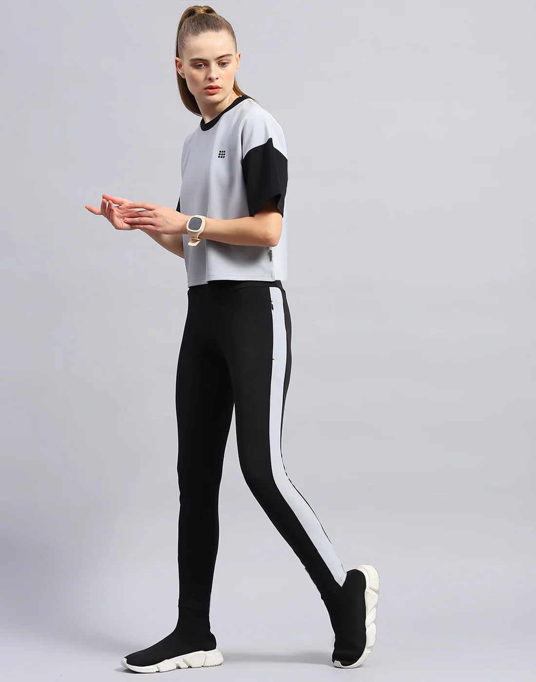 Rock.it Women Grey & Black Solid Round Neck Half Sleeve Cords Set - Image 3