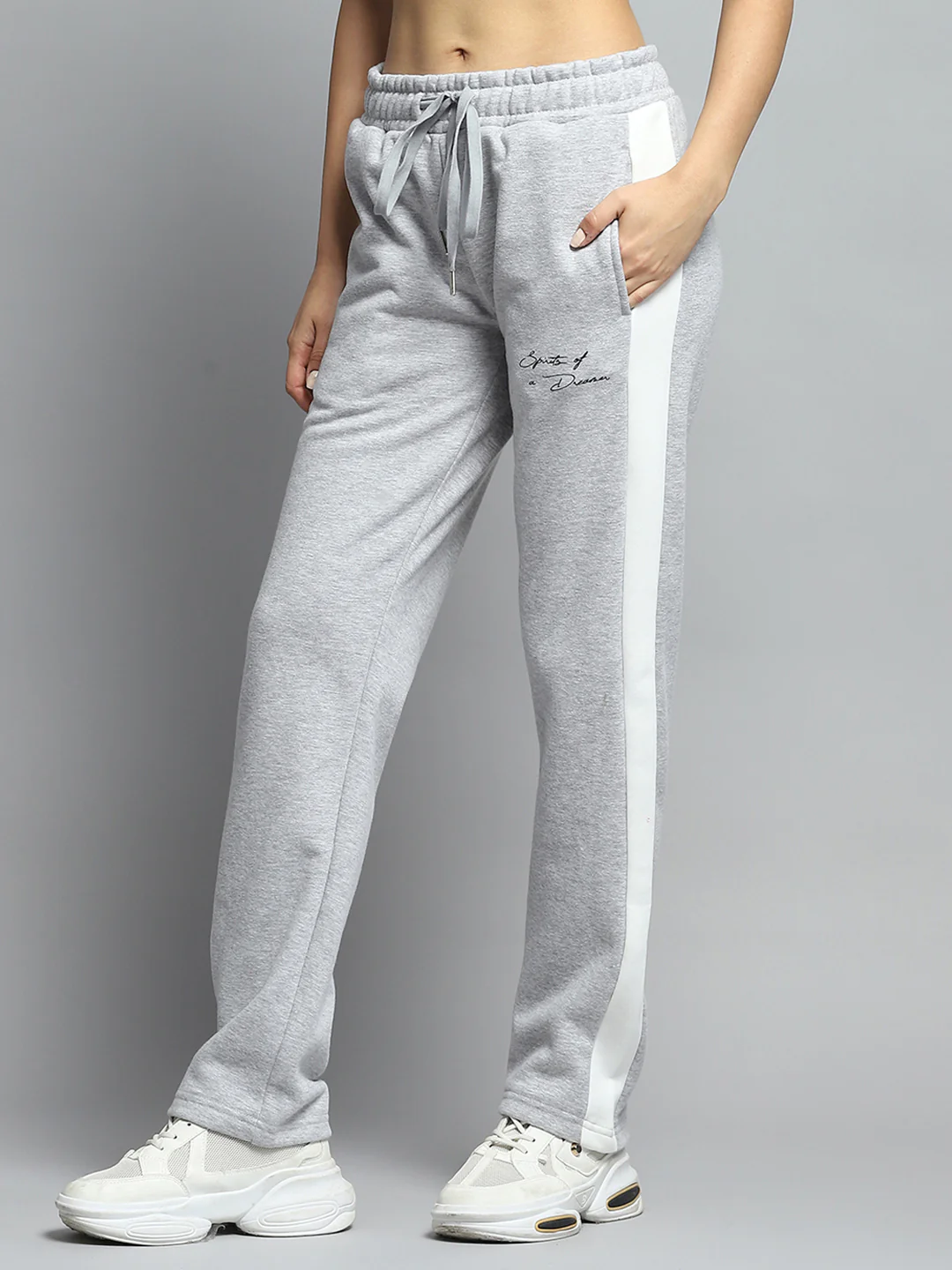 Women Grey Printed Collar Full Sleeve Tracksuit - Image 7