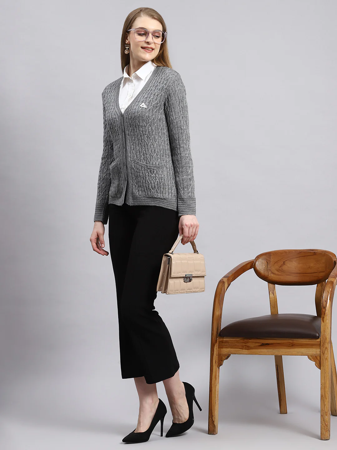 Women Grey Self Cardigan - Image 5