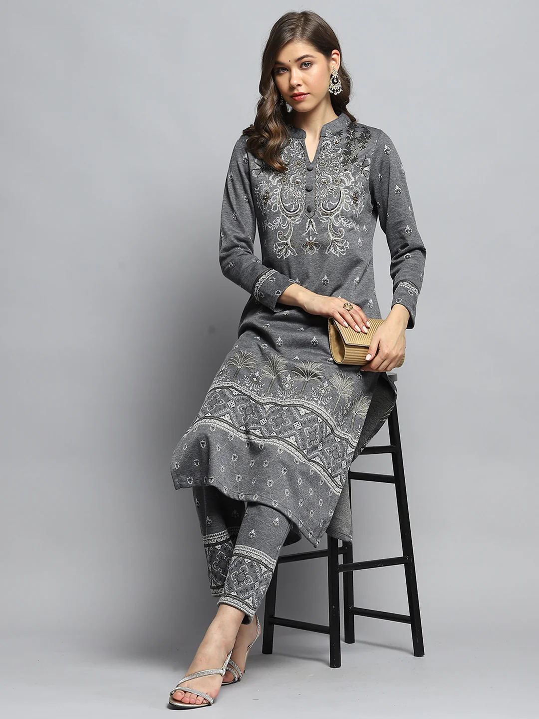 Women Grey Self Design Mandarin Collar Full Sleeve Kurti Set