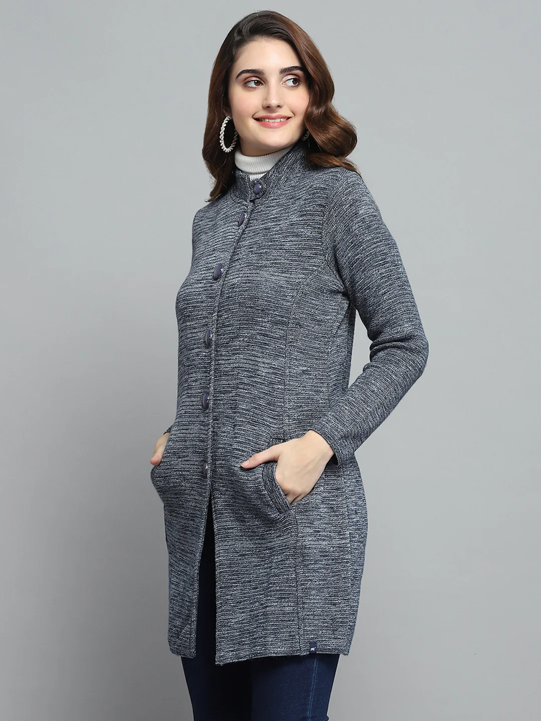 Women Grey Self Design Round Neck Full Sleeve Knitted Coat - Image 4