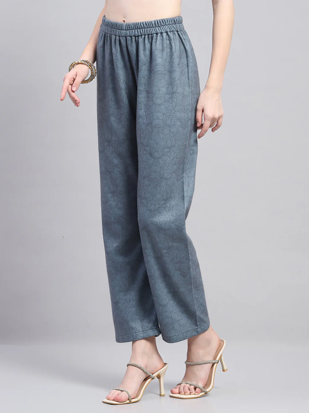 Women Grey Self Design Round Neck Full Sleeve Kurtis Set for Winter - Image 7