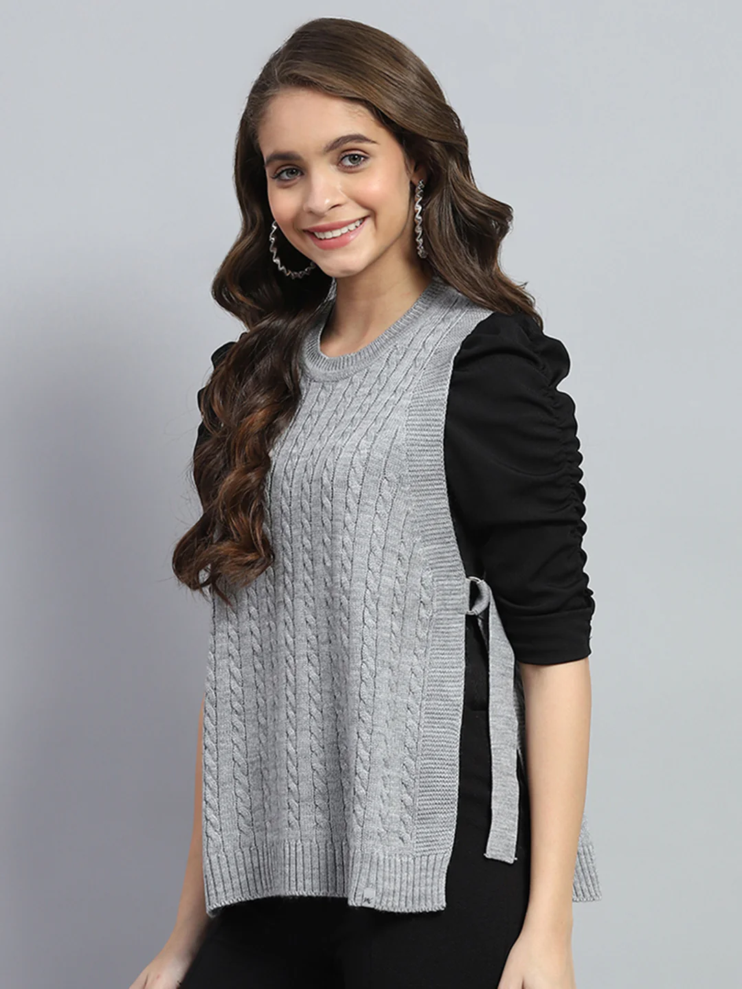 Women Grey Self Design Round Neck Sleeveless Winter Top - Image 3